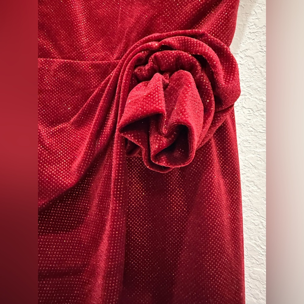 Sparkly Crimson Red Juniors Dress 1/2 – Velvet Feel, Adjustable Straps, EUC - Picture 4 of 13